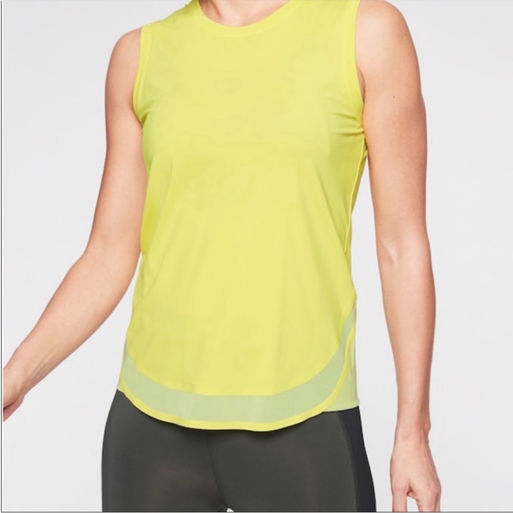 Athleta Fresh Yellow Cadence Crewneck Tank with Mesh Hem Size XS